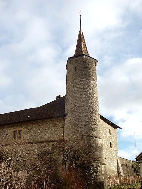 La tour du chteau de Boudry