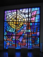 Le grand vitrail de l'église de Bevaix