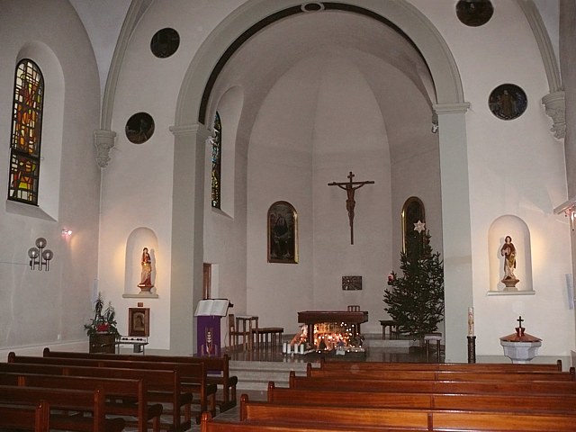 La nef et le choeur de l'glise de Colombier