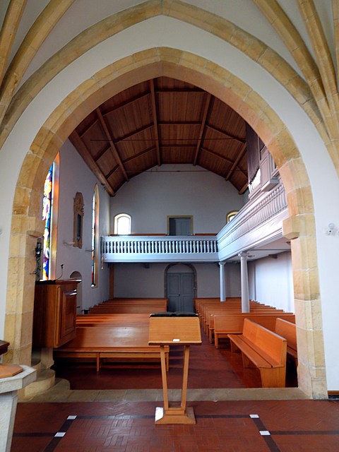 Petit vitrail du temple de Cernier