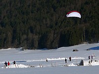 Parapente dans la neige