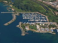 Le port de Saint-Blaise, vue d'avion