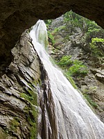 La cascade et grotte de Môtiers