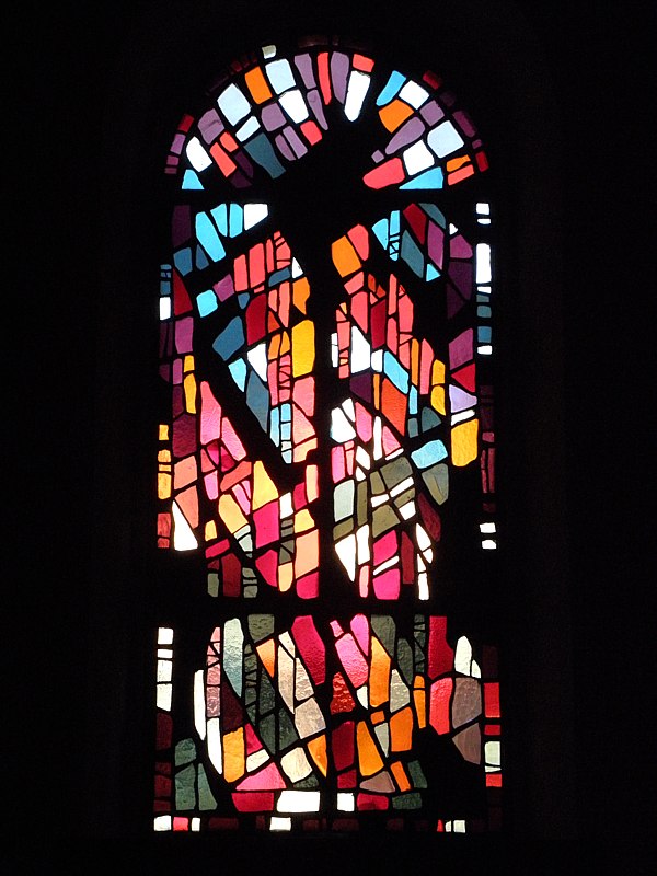 Eglise Saint-Pierre, vitrail de J-P Perregaux