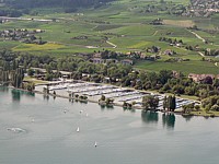 Vue d'avion du port d'Auvernier