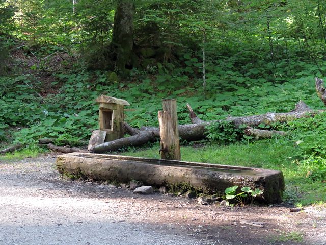 La fontaine froide  la ferme Robert