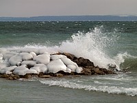 Jetée sous la glace