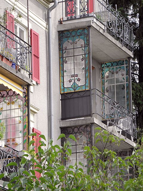 Vitraux sur balcons