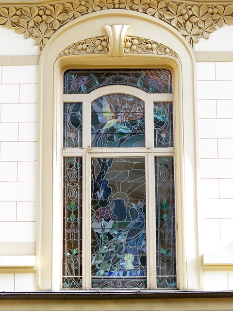 Vitrail de faade art nouveau