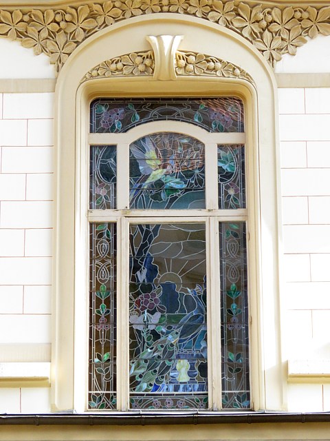 Vitrail de faade art nouveau