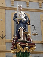 La fontaine de la Justice à Neuchâtel