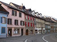 La route cantonale à Cressier
