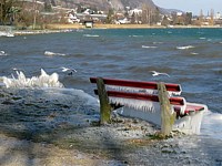 Banc sous la glace au Landeron