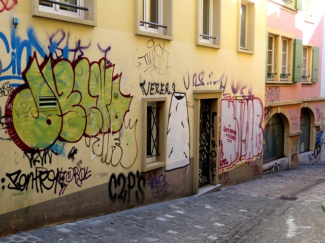 Tags à Neuchâtel