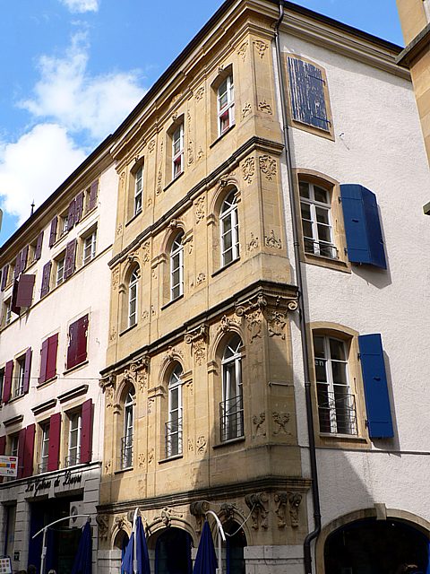 Faade de 1743 style Rgence