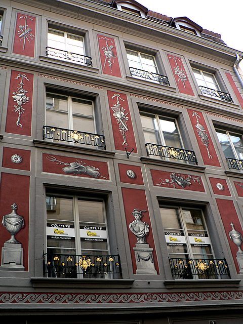 Faade peinte  la rue des Moulins