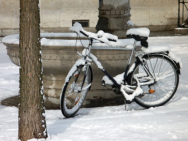 Vlo sous la neige