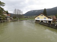 Masse d'eau pleine de terre